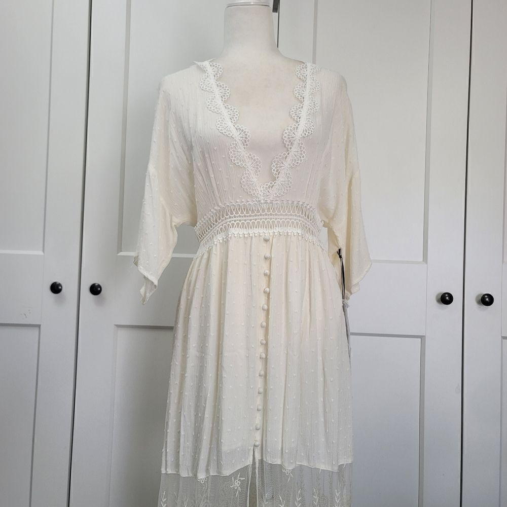 Boho Lace-Trim Cream Maxi Dress with Crochet Waist - Picture 2 of 14